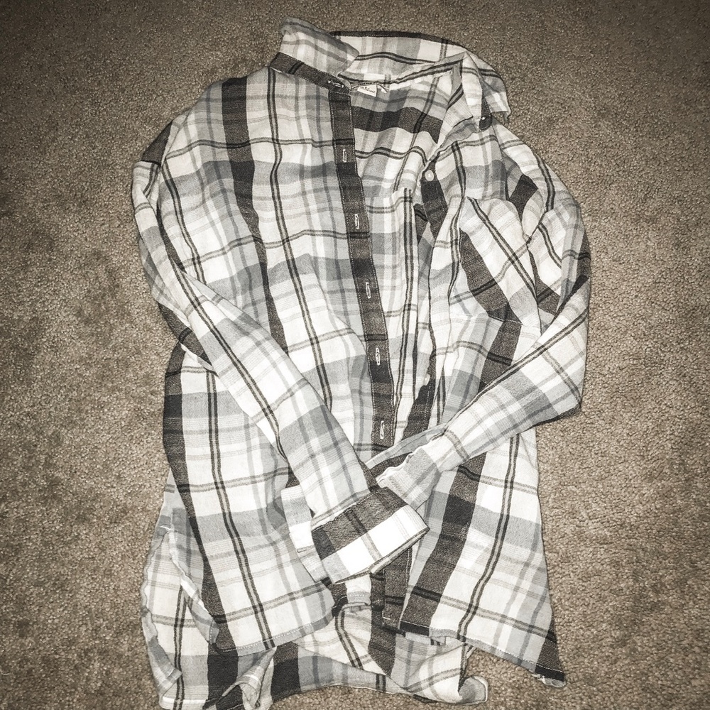 DONATING SOON ✰ Flannel ✰